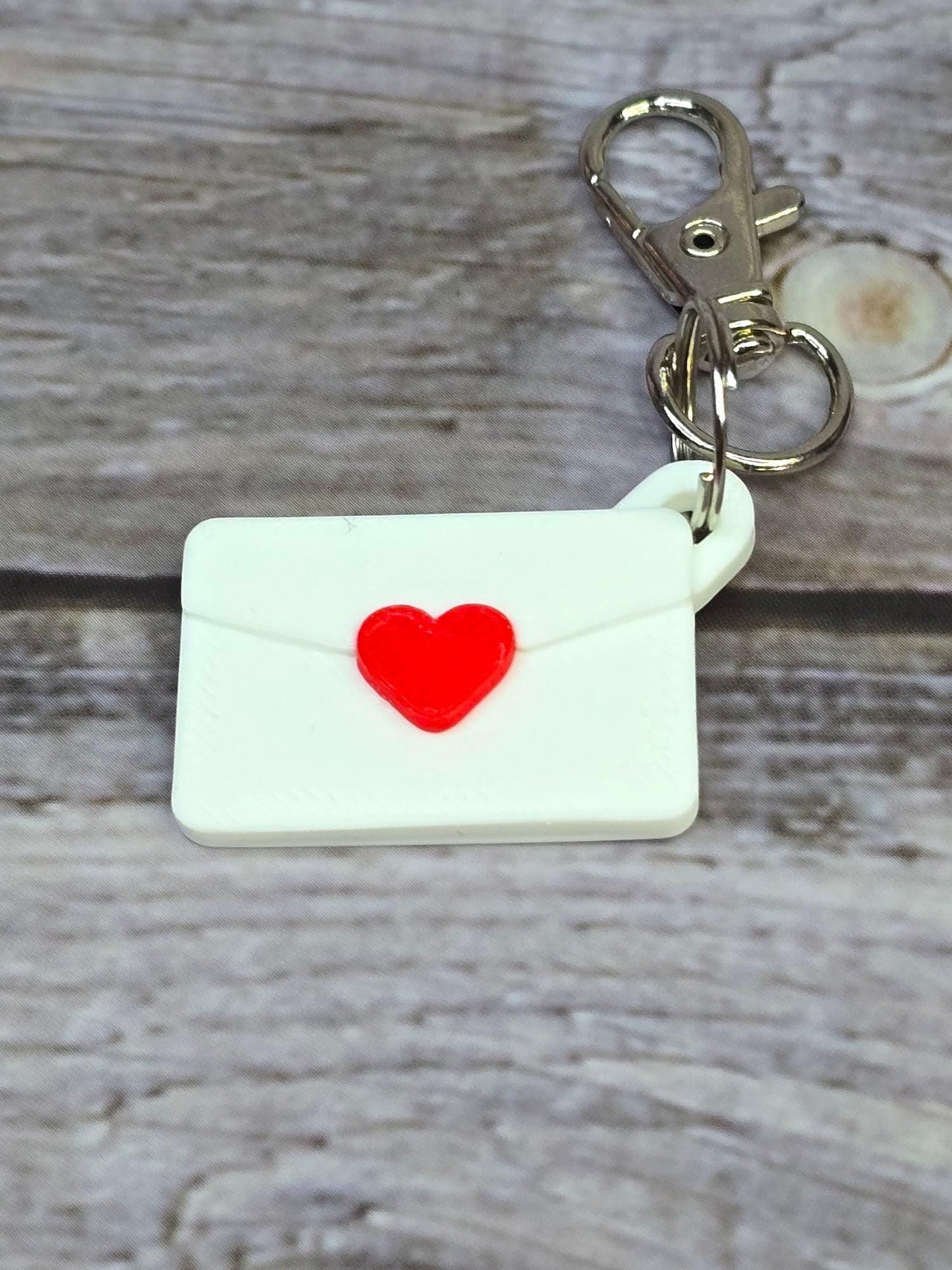 Love Letter Envelope Keychain – Romantic Gift, Anniversary Keepsake, Minimalist Keyring, Valentine’s Day Accessory