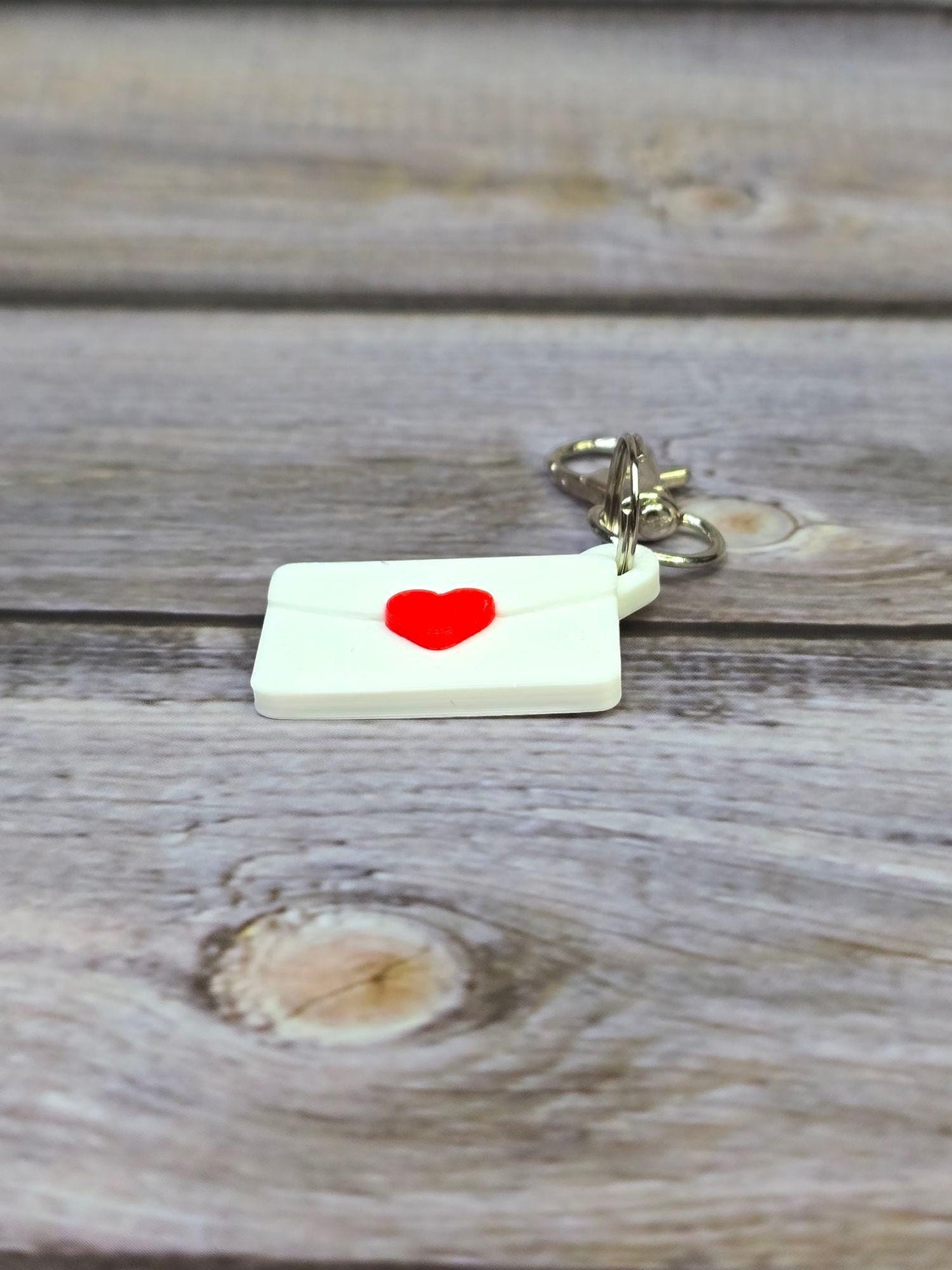 Love Letter Envelope Keychain – Romantic Gift, Anniversary Keepsake, Minimalist Keyring, Valentine’s Day Accessory
