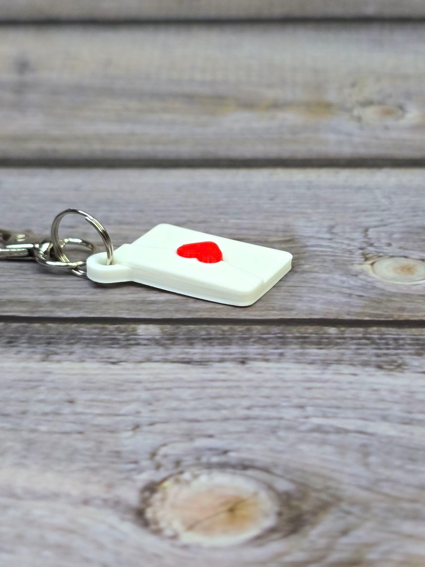 Love Letter Envelope Keychain – Romantic Gift, Anniversary Keepsake, Minimalist Keyring, Valentine’s Day Accessory