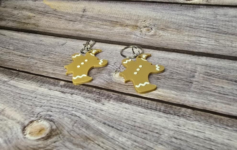 3D Printed Gingerbread Man Keychain – Cute Holiday Accessory, Unique Christmas Gift, Stocking Stuffer Idea