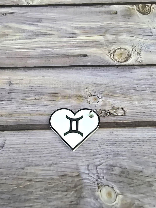 Gemini Zodiac Sign Heart Keychain – Astrological Gift, Twin Star Charm, Gemini Birthday Accessory, Celestial Jewelry