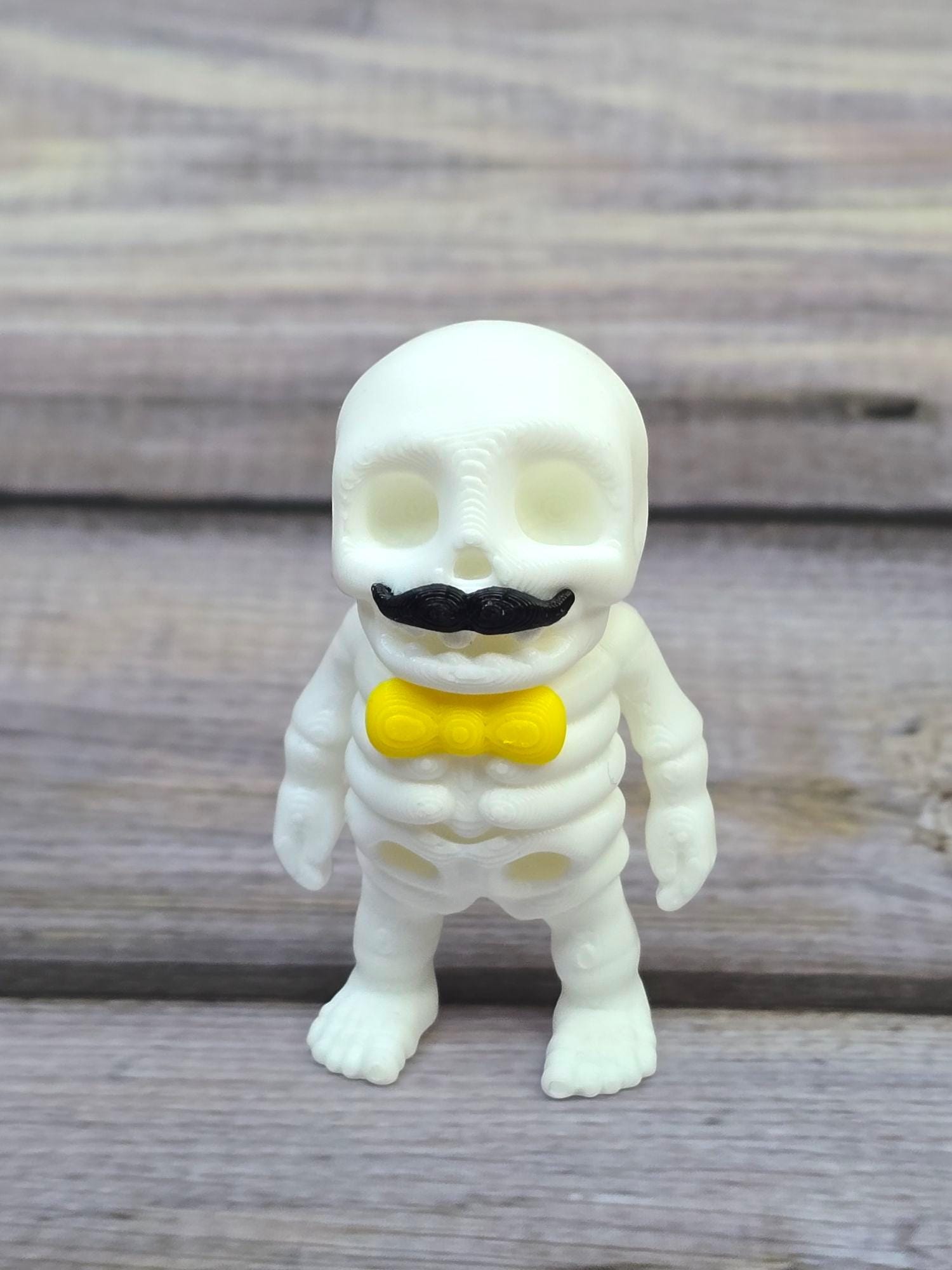 3D Printed Articulated Skeleton – Handcrafted, Poseable Skeleton Figurine, Unique Nursery Decor, Gift for Spooky Lovers
